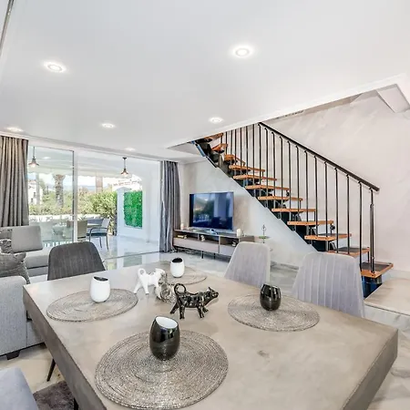 Luxury Townhouse Golden Mile * Марбелья