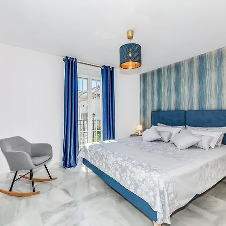 Σαλέ Luxury Townhouse Golden Mile *