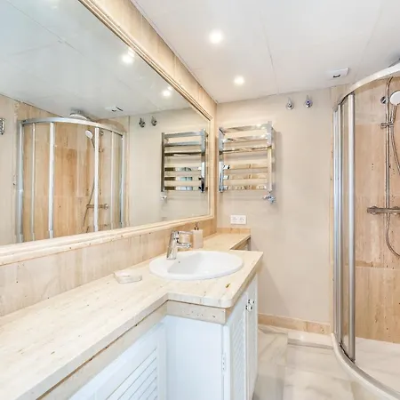 Σαλέ Luxury Townhouse Golden Mile