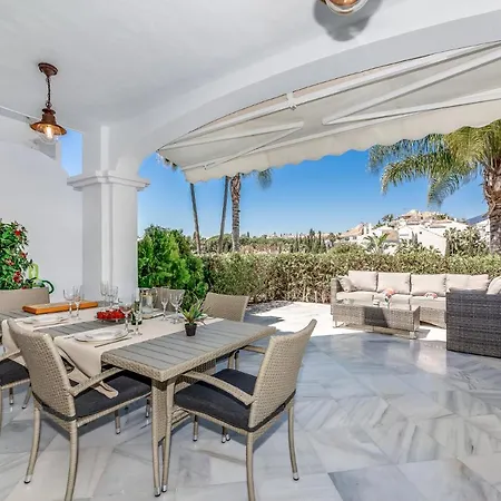 Alpehytte Luxury Townhouse Golden Mile *