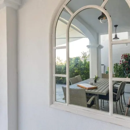 Luxury Townhouse Golden Mile Alpehytte